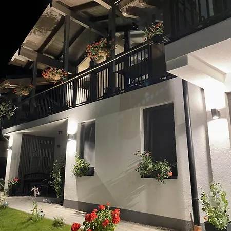 Rey Homestay *